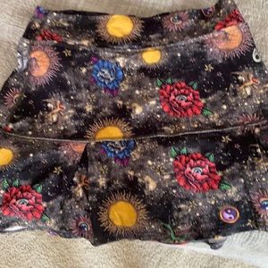 Gorgeous Donajo running skirt